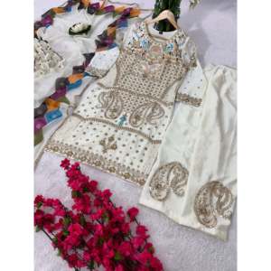 Ensemble haut-bas et dupatta magnifique pour femmes, vêtements de soirée de créateur - Product Image 2