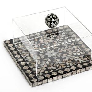 Support à gâteau en nacre de qualité commerciale, présentoir carré gris en coquillage avec couvercle en acrylique, idéal pour les événements de restauration - Product Image 4
