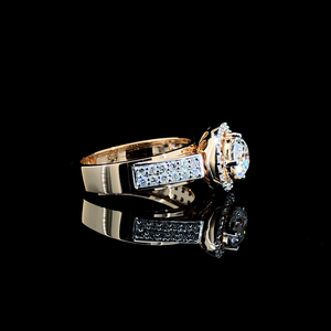 Bague en or rose pour femme avec diamant de laboratoire taille brillant rond, halo et bande pavée, idéale pour mariage et anniversaire - Product Image 4