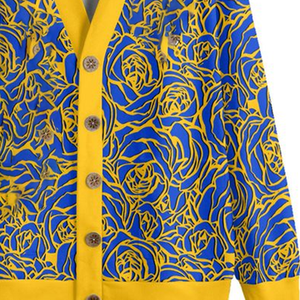 Cardigan d'hiver brodé pour femme de la sororité Sigma Gamma Rho, en laine/cachemire épais de qualité supérieure, avec lettres grecques tricotées, couleur or royal - Product Image 3