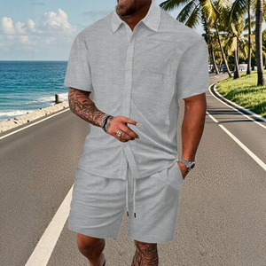 Ensemble chemise et short pour homme, gris clair uni, manches courtes, tenue décontractée d'été, coton tricoté respirant, ensemble deux pièces - Product Image 1