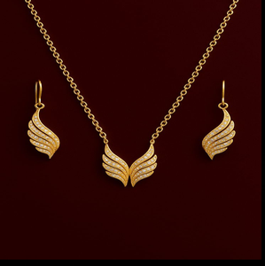 Pendentif floral élégant en or avec boucles d'oreilles assorties, disponible à prix de gros pour les détaillants de bijoux. - Product Image 2