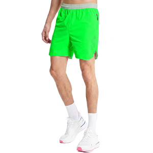 Shorts de sport gris clair pour homme, séchage rapide, taille mi-haute, bande élastique avec poches, longueur Bermuda, couleur unie, polyester tissé - Product Image 3