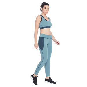 Ensemble de sport pour femmes de qualité supérieure, vêtements de fitness sans coutures, leggings de sport, ensemble de vêtements de sport pour femmes avec rembourrage push-up - Product Image 3