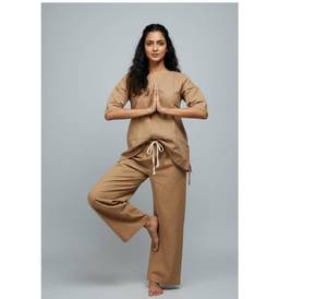 Eco Friendly Organic Cotton <b>Women</b> Yoga Wear Set Loose Fit Meditation <b>Suit</b> Solid Lightweight Short Wholesale 2 Piece Breathable - Product Image 3