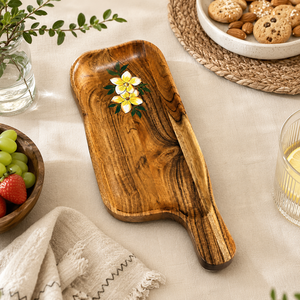 Planche de service en bois artisanale avec motif floral |   Planche à fromage rustique en bois |   Plateau de service pour les collations - Product Image 6