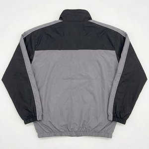 Conjunto de Chaqueta Cortavientos y Pantalones Cortos de Nailon para Hombre, Color Negro y Gris, con Logotipo Personalizado RTS, Transpirable, Clásico, para Verano - Product Image 5