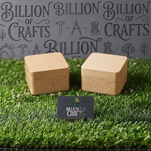 Boîte à bague en noyer, étui à bijoux en bois avec doublure en velours beige, cadeau de demande en mariage, rangement pour fiançailles et anniversaire - Product Image 5