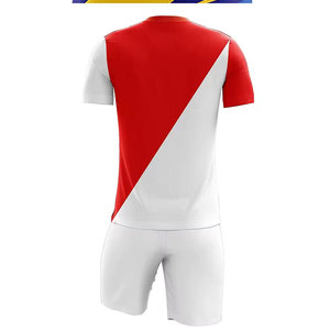 Último Precio, Uniforme de Fútbol Sublimado de Fabricante Pakistaní, 100% Poliéster, Material Suave, Hecho a Medida, Ligero - Product Image 2