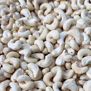 Meilleur prix pour les noix de cajou W180 W210, noix de cajou Santigo, noix de cajou du Vietnam, prix des noix de cajou au Vietnam, exportation en gros vers l'Asie, l'UE, le Moyen-Orient - Product Image 1