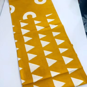 Tissu en coton 100% personnalisé imprimé à la cire de qualité supérieure par Hitjem Export pour pagnes, vêtements africains, sacs et fournitures textiles au Mozambique - Product Image 1