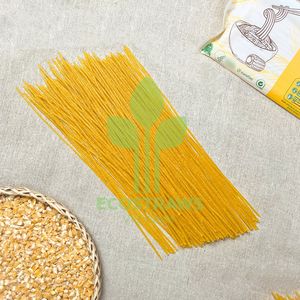 บะหมี่ข้าวโพดสีเหลือง ผลิตจากส่วนผสมของธัญพืชธรรมชาติ เหมาะสำหรับซุป ผัด และอาหารเบาๆ - Product Image 5