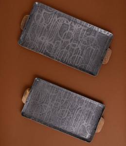 Bandeja de Servicio Rectangular de Metal Dorado de Lujo al por Mayor, Plato para Hotel con Elegante Diseño Abstracto y Asa Lateral - Product Image 4