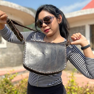 Sac à main en cuir de vachette véritable sac à bandoulière sac à bandoulière élégant vente chaude cheveux sur peau fourrure sac à bandoulière pour femmes multi-usage - Product Image 5