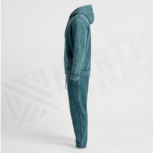 Conjunto de Sudadera Holgada y Pantalones Acampanados Personalizados para Hombre, Estilo Urbano, con Lavado Ácido, Estampado DTG, Corte Recortado - Product Image 3