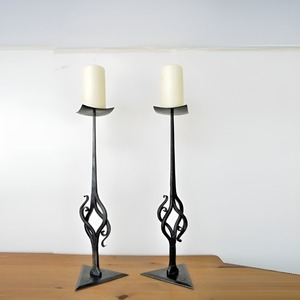 Ensemble de 2 supports et porte-bougies colonnes en fer forgé, design antique, pour une bougie, décoration maison, mariage et hôtel - Product Image 3