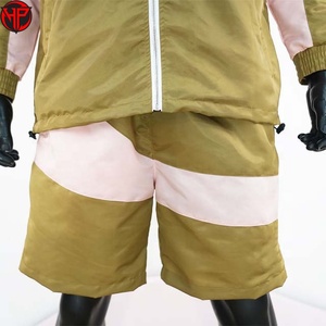 ชุดวอร์มไนลอนแบบมีซิปพร้อมฮู้ดและกางเกงขาสั้น ชุดวอร์มผ้ากันลมแบบเรียบ ชุดวอร์มผู้ชาย - Product Image 4