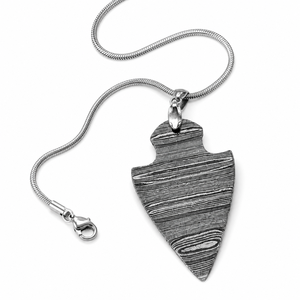 Collar con Colgante de Metal Hecho a Mano con Diseño de Punta de Flecha Texturizada, Estilo Moderno y Exquisito - Product Image 2