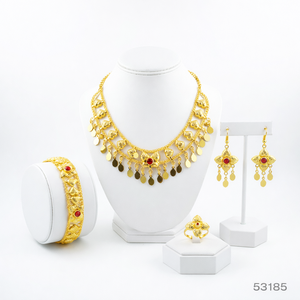 Collier élégant pour femme MOLL JEWELLERS en laiton plaqué or avec zircon naturel, chaîne torsadée et motif feuille, certifié par une tierce partie - Product Image 5