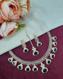 Elegant Kundan Necklace With Matching Earrings And Mang Tika <b>Set</b> Oval Stone Gold Plated <b>Jewellery</b> <b>Set</b> For Party & Reception Wear - Product Image 4