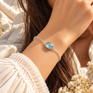 Pulsera Ovalada de Cuarzo Aguamarina Natural - Pulsera de Cabujón con Cadena de Cable Chapada en Oro Hecha a Mano, Regalo de Joyería para Ella - Product Image 3
