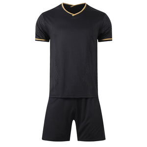 Conjunto de Camiseta y Pantalones Cortos de Fútbol Negros Lisos Personalizados con Detalles Dorados, Secado Rápido, Transpirables, Ligeros, Uniforme de Fútbol, Ropa Deportiva de Equipo para Verano - Product Image 1