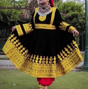 Hermoso vestido afgano tribal Kuchi Pathani Balochi para mujer, hecho a mano, bordado, estilo Kabul, transpirable. - Product Image 1