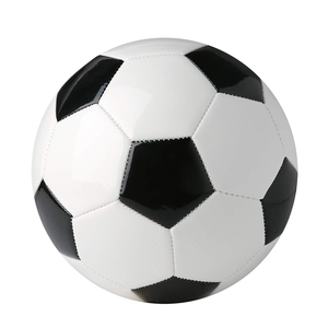 Ballon de football classique noir et blanc avec panneaux hexagonaux, taille standard, conception cousue durable - Product Image 6