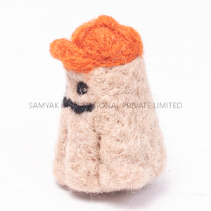 Muñeco de fieltro hecho a mano de personaje de Halloween con gorro naranja y bastón |   Linda Decoración de Peluche Miniatura - Product Image 2