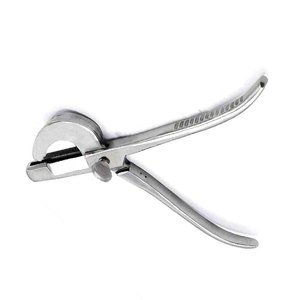 SIGAL MEDCO SM-VT-0522 Émasculateur vétérinaire manuel réutilisable certifié CE en acier inoxydable pour la castration du bétail et des chevaux - Product Image 2