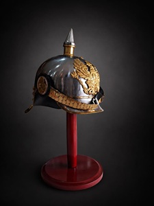 Réplique de casque Prussien Pickelhaube |   Armure historique à pointes en acier pour exposition sadaf riyaz - Product Image 1