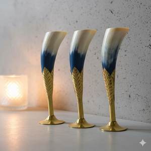 ผู้ผลิตแก้วไวน์จากเขาควายแท้ พร้อมขาตั้งโลหะสไตล์เรโทร โดย Curio Craft - Product Image 4