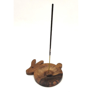 Collection de brûleurs d'encens en bois artisanaux charmants, présentant des formes d'animaux adorables, parfaites pour attraper les cendres de manière fiable - Product Image 2