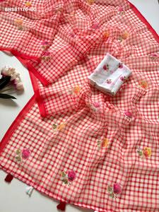 Colección de Sarees y Blusas de Lino Suave con Diseño Moderno de Alta Calidad, Estampado Digital Floral a Cuadros y Borlas, Exportador de Moda Femenina - Product Image 6