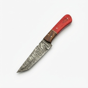 Couteau EDC à lame fixe en acier Damas, forgé à la main, manche en bois Pakka rouge, bolster en bois de rose, pour camping, bushcraft et utilisation polyvalente - Product Image 1
