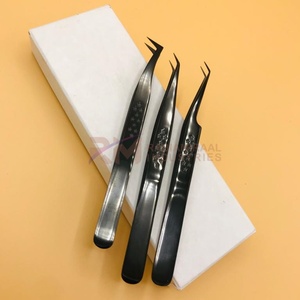 Pince à épiler pour extensions de cils en acier inoxydable noir RMI, pointe lisse 10 mm, antistatique, emballage en boîte cartonnée, étui magnétique - Product Image 2