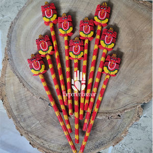 Lápiz Portátil de Madera Amarillo con Impresión Digital para Regalos de Bienvenida - Product Image 2