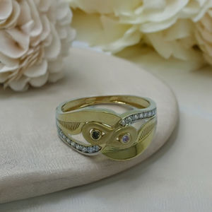 Elegante Anillo de Oro con Diamante, Anillo de Diseño Elegante para Mujer, Joyería de Lujo para Uso Diario y Regalos - Product Image 4