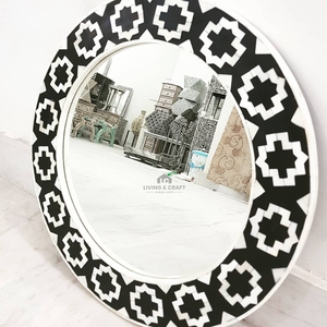 Espejo Redondo Decorativo de Pared con Incrustaciones de Hueso Hecho a Mano, Marco Geométrico Blanco y Negro, Espejo Decorativo de Lujo para el Hogar, Hotel e Interiores - Product Image 2