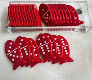 Juego de Fichas de Dominó con Forma de Pez de Resina, Diseño de Puntos Negros, Estilo Moderno Rústico, Bandeja de Almacenamiento Acrílica Duradera y Ecológica, Decoración para el Hogar - Product Image 3