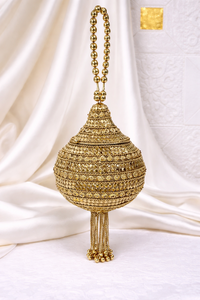 Pochette de soirée artisanale en métal Craftstages International, motif cœur perlé tendance, doublure en satin, fermeture à rabat - Product Image 3