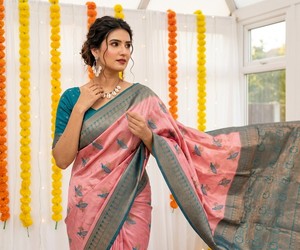 Sari de seda con estampado digital rosa y verde azulado para mujer, ropa tradicional de boda, largo hasta el suelo, sin arrugas, ajuste regular. - Product Image 2