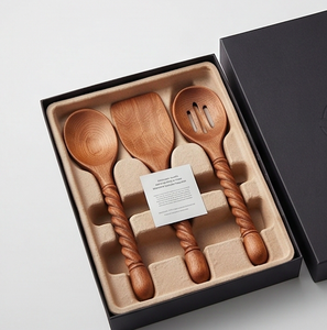 Ensemble de service à salade en bois poli à la main avec poignée torsadée, design minimaliste, ustensiles en bois réutilisables pour la cuisine et la salle à manger - Product Image 4