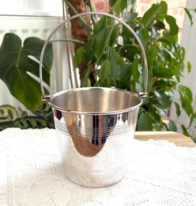 Cubo de hielo plateado clásico, perfecto para enfriar cócteles, vino, bares en casa, hoteles, clubes y fiestas, procedente de la India. - Product Image 3