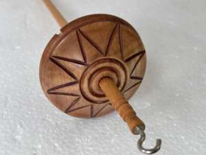 Herramientas de Costura y Tejido: Hiladores de Tela Premium Hechos a Mano, Agujas para Hilado, Accesorios Ergonómicos para Tejer a Mano - Product Image 3