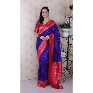 Sari Tradicional de Seda Suave Violeta con Bordado Zari, Arte Warli, Ropa India y Pakistaní - Product Image 5