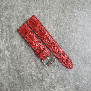 Bracelet de montre en cuir de crocodile fait main et personnalisé Luxali avec boucle en acier inoxydable - Bracelet durable et élégant - Product Image 4