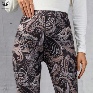 OEM Service With Stretchable & Comfortable Wholesale Rate Latest Style Outdoor Wear Women Fitness Leggings Suitable For Summer - Product Image 6