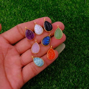 Collier en laiton plaqué or fait main avec pendentif en forme de larme d'améthyste breloques feuille breloques design cristal fournitures de bijoux à la mode - Product Image 6