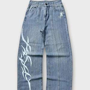 Vaqueros rectos vintage de algodón para hombre, estilo urbano personalizado, de pierna ancha, con hebilla metálica, estampado artesanal, personalizables - Product Image 5